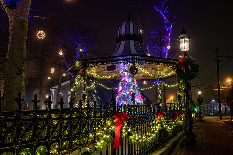 Get a look at Cape May’s holiday decor after dark Blog