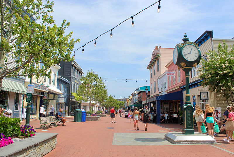 The 300 block of the Washington Street Mall