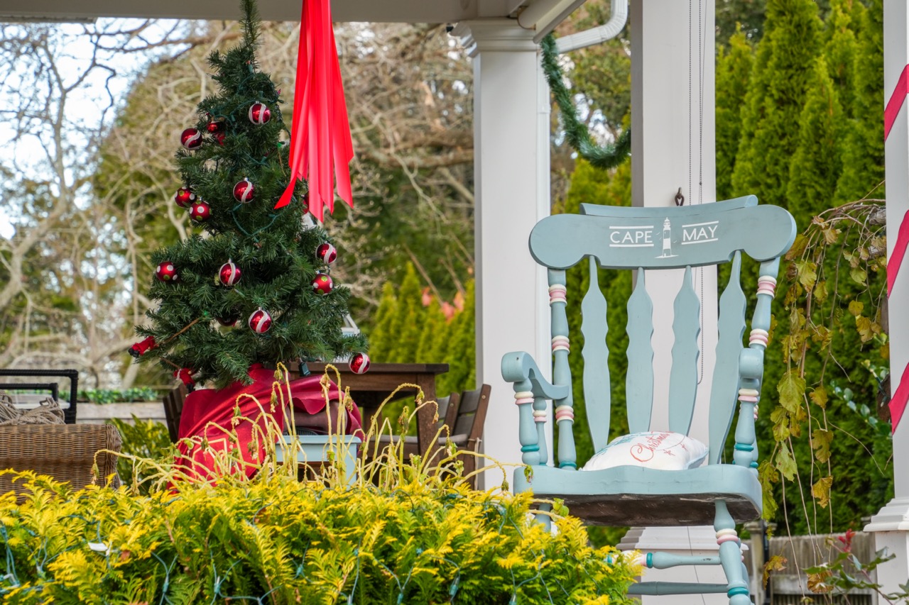 Porch Decor on Washington Street