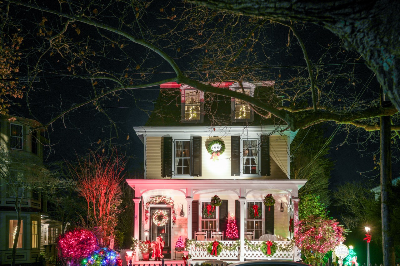 Holiday Lights on Washington St